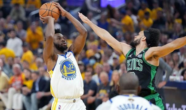 开云体育服务-五问绿军：双探花能否变得更好 板凳深度如何提升