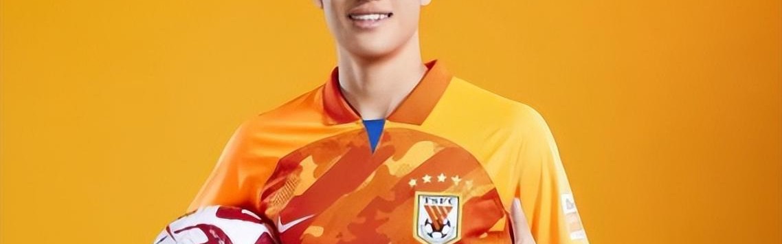 开云体育中国官网-于根伟胆子真大！已提前提拔08后新星进津门虎一线队，值得期待