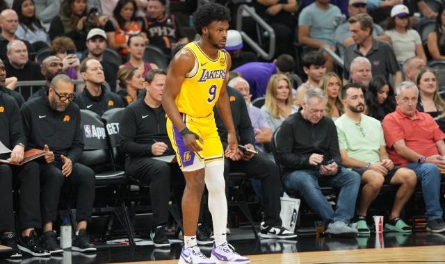 布朗尼砍下17分4板3断 湖人太子打出生涯最强战